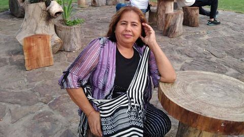 "Mamá Teresa" fue víctima de la violencia de los grupos guerrilleros en Anorí (Antioquia). Ahora ayuda a migrantes venezolanos en La Parada.