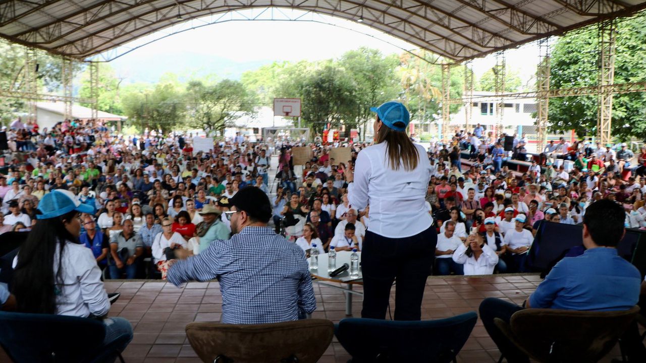 La ministra de Salud, Carolina Corcho, en Villaviencio, Meta.