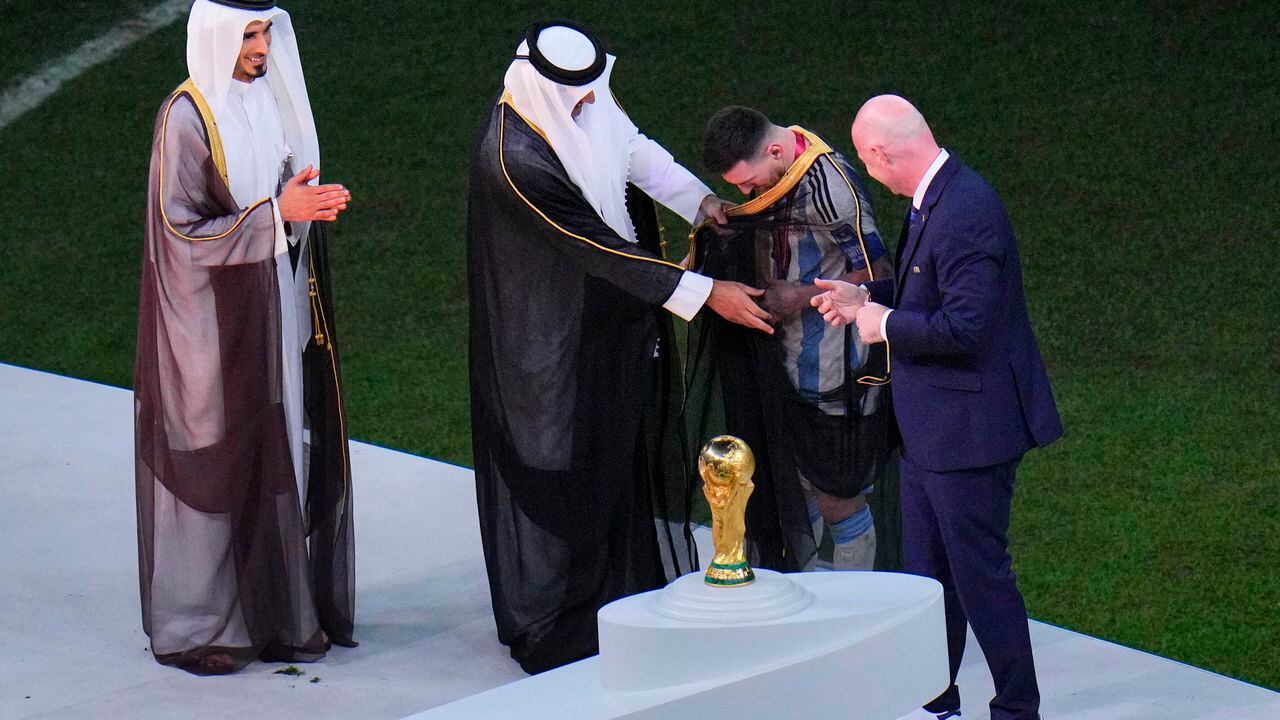 Lionel Messi en medio de la premiación.