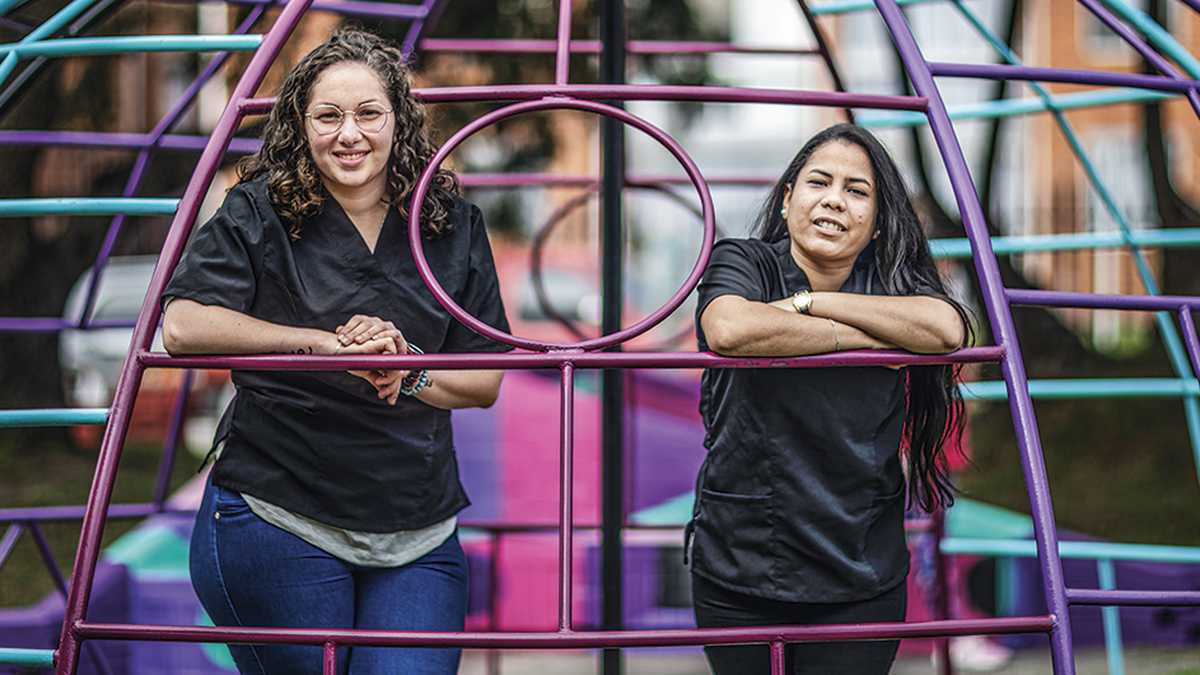 Alrededor de un millón de mujeres han migrado desde Venezuela para establecerse en Colombia. Como Cristina y Samy, muchas de ellas deben soportar abusos y acosos.
