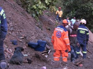 Coliseo sirve como morgue improvisada, Pueblo Rico (Risaralda)