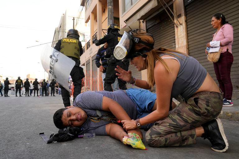 Primeros heridos comienzan a reportarse en las protestas de la toma a Lima de este 19 de enero.