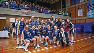 Recientemente el equipo de baloncesto del colegio ganó el Campeonato de Mayores Uncoli.