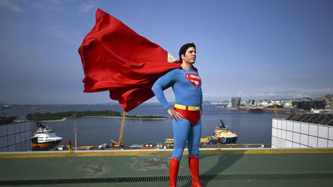 Leonardo Muylaert, de 36 años, conocido como el Superman brasileño.
