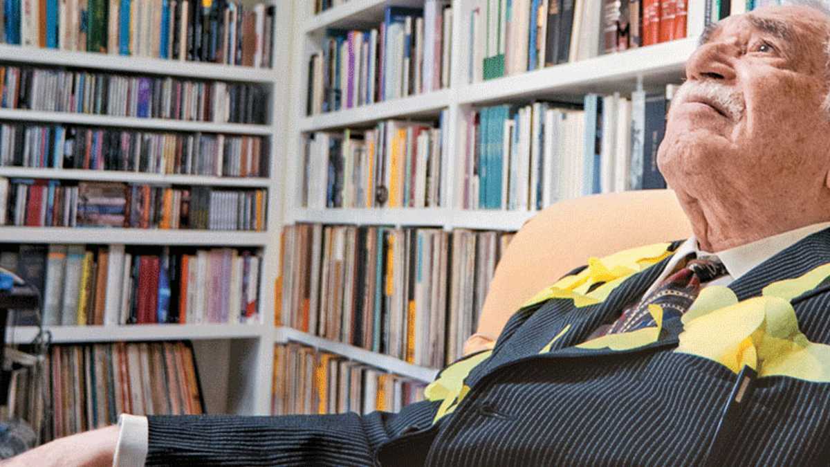 Gabriel García Márquez, conocido universalmente por su obra literaria Cien Años de Soledad, falleció el 17 de abril de 2014, a sus 87 años.