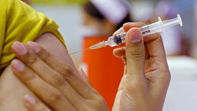 La cara negativa del turismo de vacunas desde América Latina es que "agrava las desigualdades en los países de origen". BBC - REUTERS