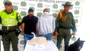 Capturados por transportar cocaína en Barbosa, Antioquia.