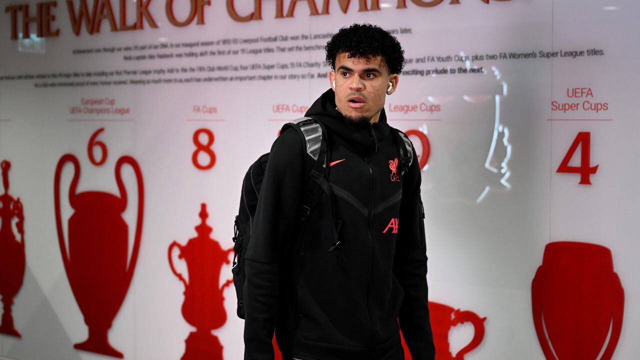 LIVERPOOL, ENGLAND - APRIL 22: (THE SUN OUT, THE SUN ON SUNDAY OUT) Luis Diaz of Liverpool arriving before the Premier League match between Liverpool FC and Nottingham Forest at Anfield on April 22, 2023 in Liverpool, England. (Photo by Getty Images/Andrew Powell/Liverpool FC)
