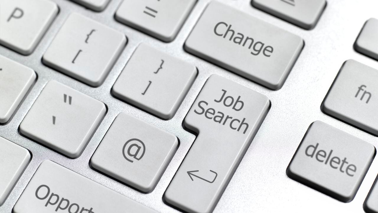 Existen varios servicios online que especializados en ayudar a las personas a encontrar empleo.