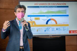 Claudia López, alcaldesa de Bogotá, señala que los modelos epidemiológicos indican que no se presentaría un cuarto pico de contagios covid en la capital.