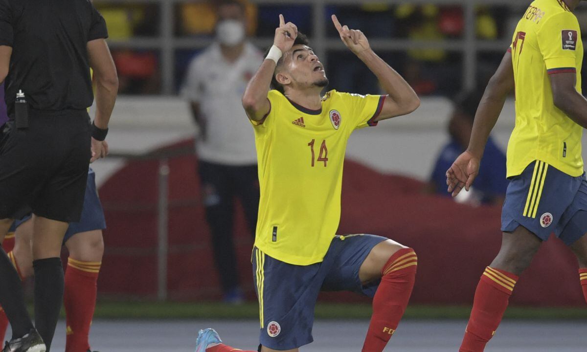 Colombia's Luis Diaz celebrates after scoring against Bolivia during their South American qualification football match for the FIFA World Cup Qatar 2022, at the Metropolitano Roberto Melendez stadium in Barranquilla, Colombia, on March 24, 2022.
AFP/Raul ARBOLEDA