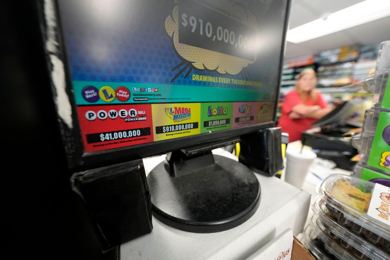 El bote de la lotería Mega Millions subió a un estimado de 1.050 millones de dólares luego de que nadie logró batir las enormes probabilidades en contra y acertar los seis números ganadores en el sorteo del viernes en la noche