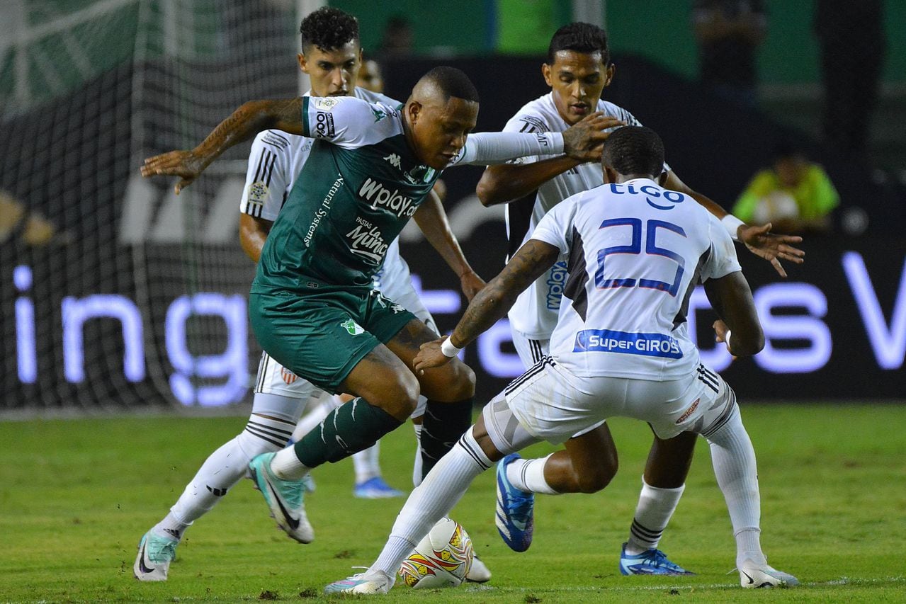 Imagen del partido entre Deportivo Cali y Junior de Barranquilla por la quinta fecha de los cuadrangulares semifinales del segundo semestre de la Liga colombiana 2023.