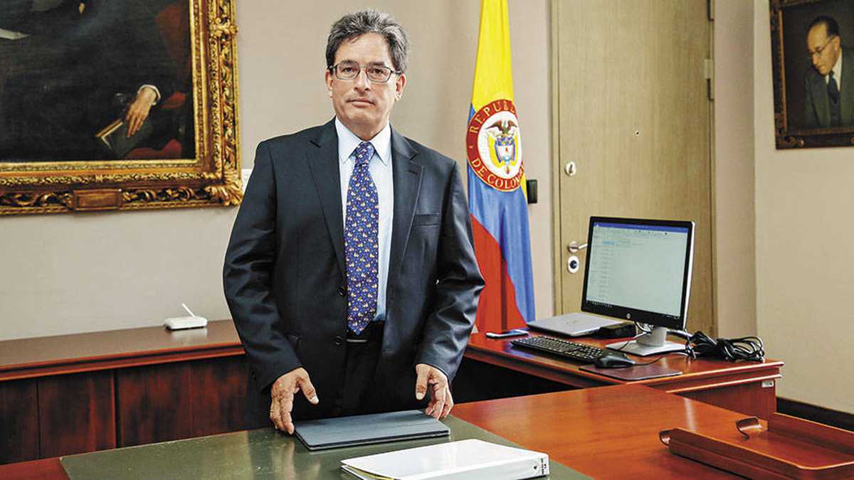 Ministro de Hacienda Alberto Carrasquilla