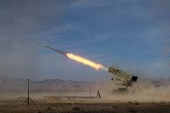 Lanzamiento de un misil durante un ejercicio militar en Isfahán, Irán, 28 de octubre de 2023. Ejército iraní