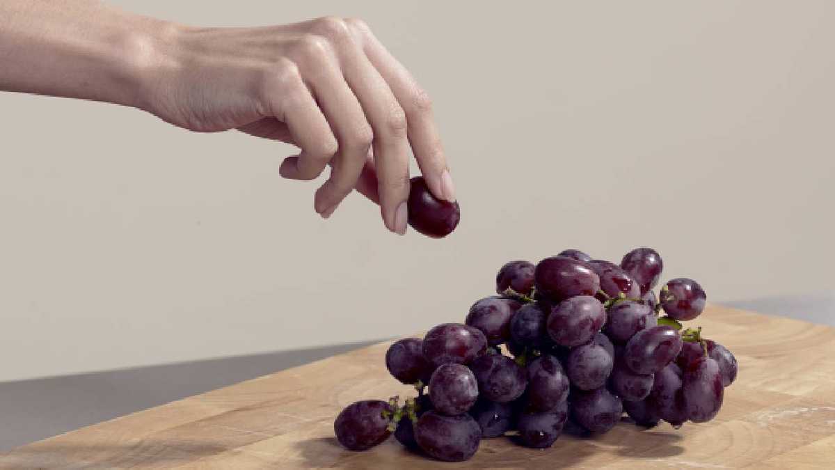 Las uvas son populares para preparar vino, pero tienen un alto nivel nutritivo para hacer parte de una dieta saludable. Foto: Getty Images.