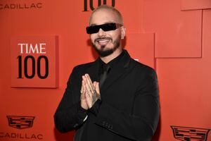 J Balvin asiste a la Gala TIME100 que celebra a las 100 personas más influyentes del mundo en el Frederick P. Rose Hall, Jazz at Lincoln Center el miércoles 8 de junio de 2022 en Nueva York. (Foto de Evan Agostini/Invision/AP)