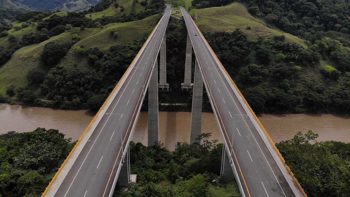 Unos 40 pasos de fauna en construcción en Pacífico 2 y el Túnel Aburrá Oriente, en Antioquia.