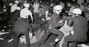 En 1968, con las muertes de Martin Luther King y de Bobby Kennedy frescas y la guerra de Vietnam en pleno, la gente salió a manifestarse. La violencia policial fue solo el primer abuso. 