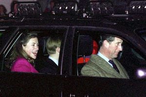 Un periodista de la BBC involucró sentimentalmente al príncipe Carlos con la niñera de  William y Harry.