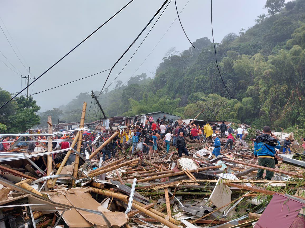 Video: las impactantes imágenes que deja el gigantesco derrumbe entre Pereira y Dosquebradas