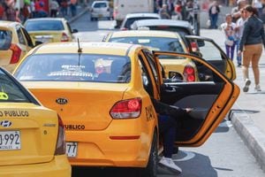Buscan recursos para ampliar la cobertura de estos aparatos electrónicos en los taxis de la capital caldense