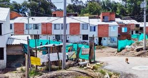 “Invadieron” su propia casa: el drama de los compradores del proyecto inmobiliario "Puerta del Rey Etapa 2", ubicado en la localidad de Usme, sur de Bogotá.