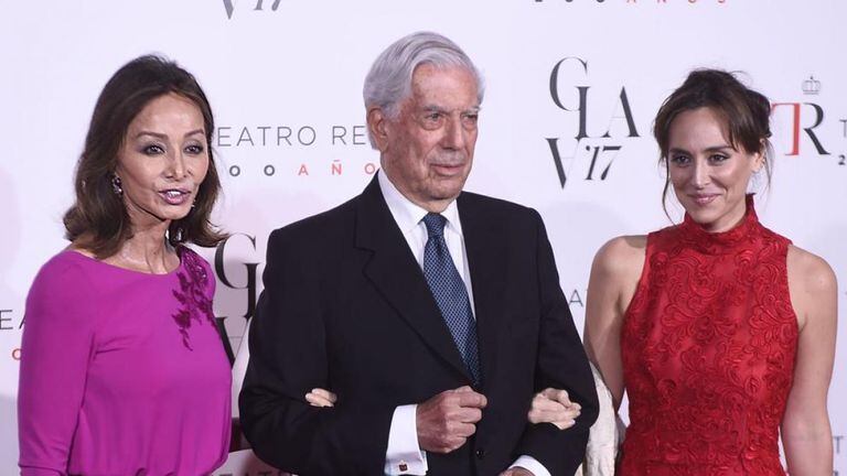 Isabel Preysler, Mario Vargas Llosa y Támara Falcó