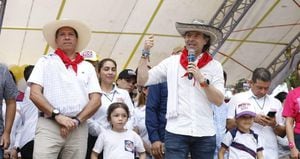 Federico Gutiérrez estuvo junto a Rodrigo Lara en Ibagué.