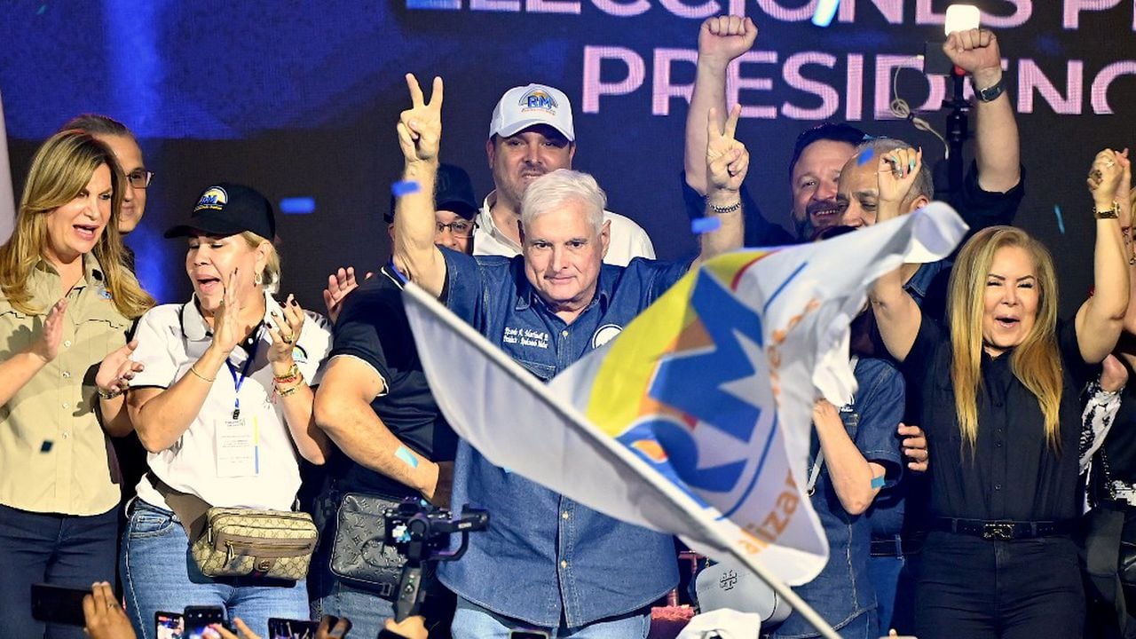 Panama's former president Ricardo Martinelli celebrates being elected presidential candidate for the Realizando Metas party in Panama City on June 4, 2023. A Panamanian prosecutor on June 1, 2023, sought a 12-year jail term for ex-president Ricardo Martinelli on charges of money laundering that have clouded his chances of standing in elections next year. Prosecutor Emeldo Marquez asked a court to convict Martinelli and a dozen co-defendants, adding: "We must impose the maximum sentence" of 12 years for the offenses charged. Martinelli, who was president from 2009 to 2014, stands accused of having bought a majority share in the Editora Panama America publishing house in 2010, using illegally acquired state funds. (Photo by Luis Acosta / AFP)
