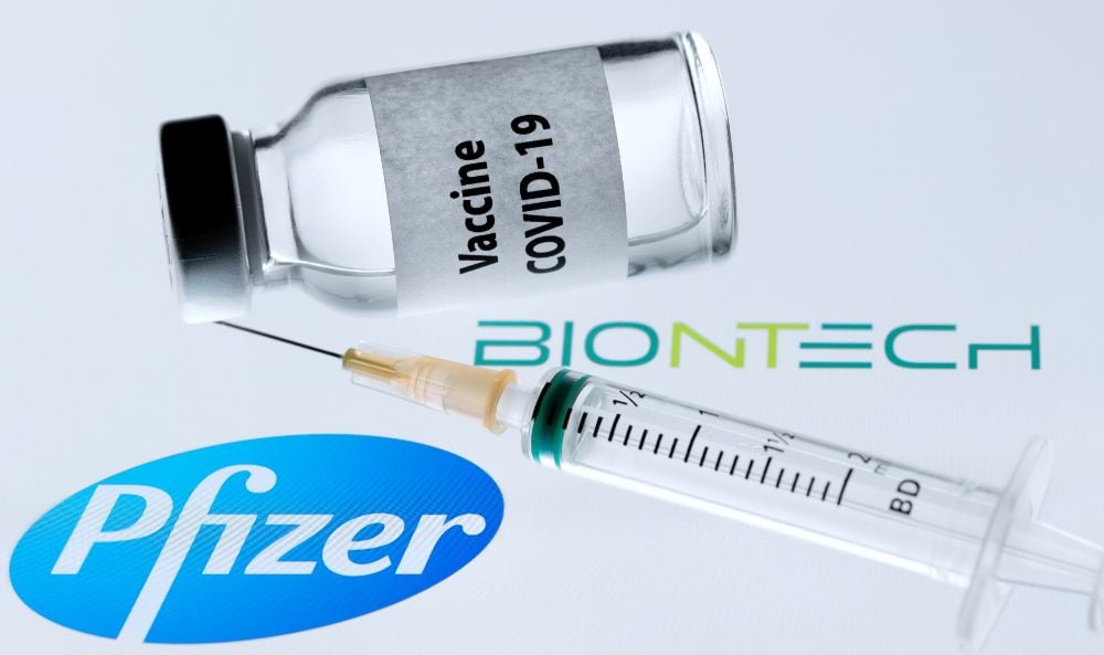 La vacuna de Pfizer y BioNTech comenzará a aplicarse en el Reino Unido en las próximas semanas. Además, podría comenzar a ponerse en la Unión Europea antes de finalizar el 2020.