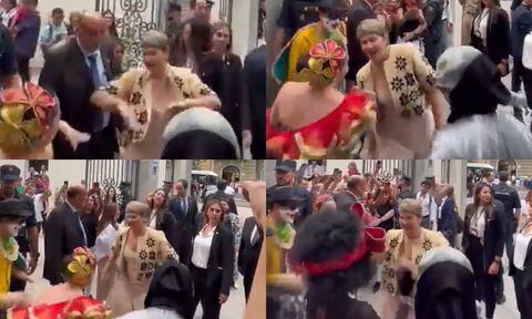 La Primera Dama no dudo en mostrar sus dotes de bailarina durante la visita a la Embajada de Colombia en España.