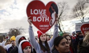 Cientos de personas se dieron cita, como cada año, para manifestarse en contra del aborto en Estados Unidos, una situación que ahora es potestad individual de cada Estado.