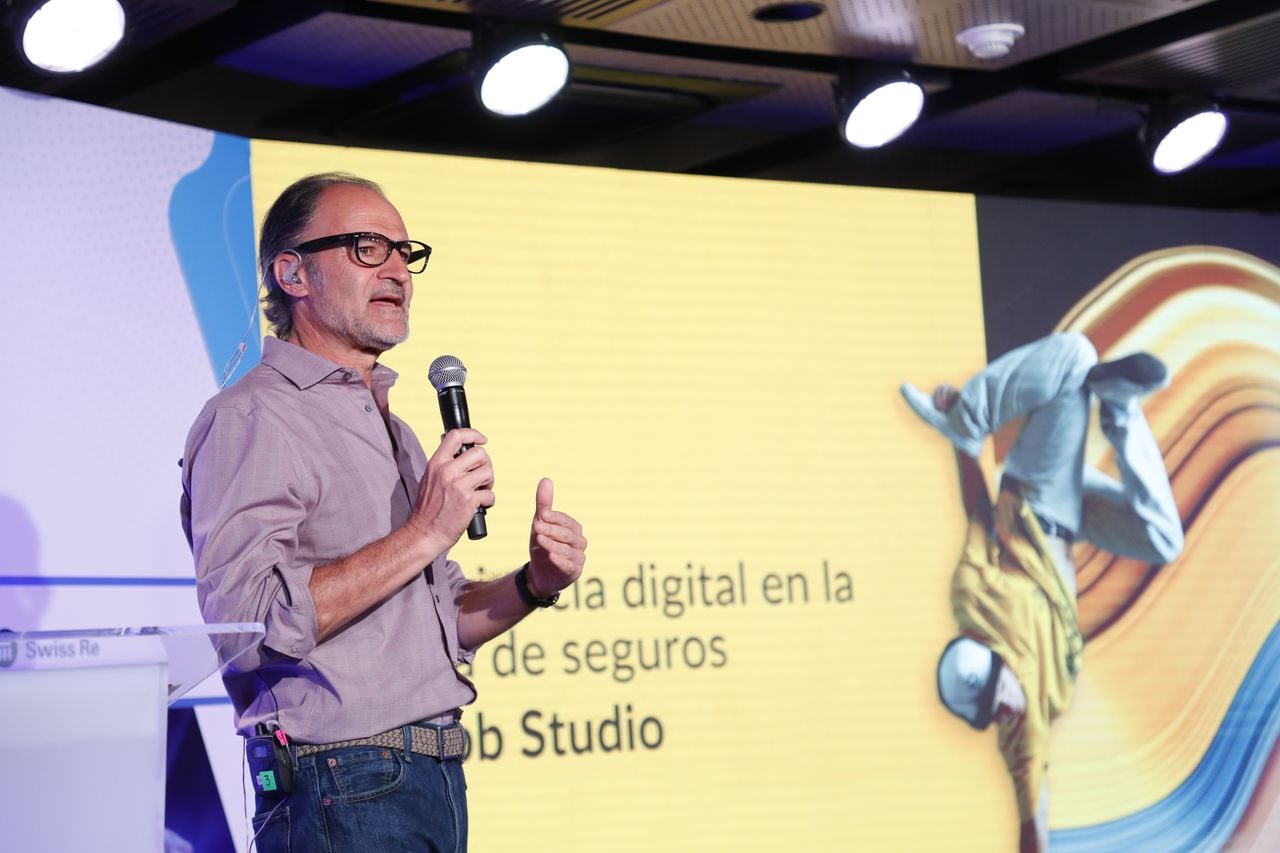 “Lo digital nos está dando la oportunidad de cambiar y mejorar la experiencia en materia de seguros”, afirmó Rodolfo Arena, vicepresidente Multilínea de Chubb Colombia, durante su charla ‘Innovación de los seguros en la era digital’.