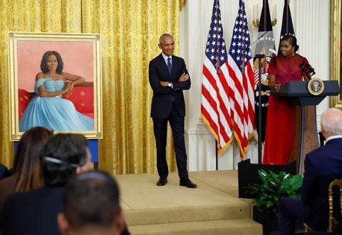 Barack Obama y Michelle Obama en presentación oficial de sus retratos.