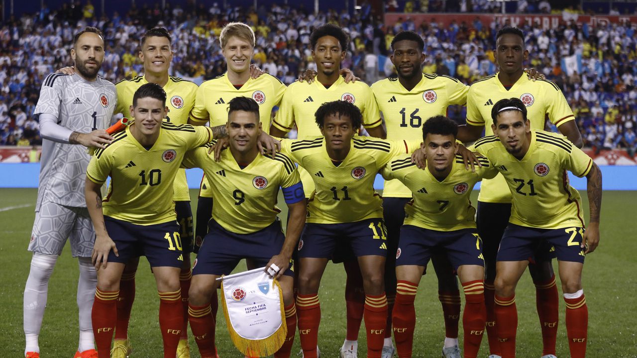 Colombian players pose for a team photo ahead of the international friendly football match between Colombia and Guatemala at Red Bull Arena in Harrison, New Jersey, on September 24, 2022. (Photo by Andres Kudacki / AFP)