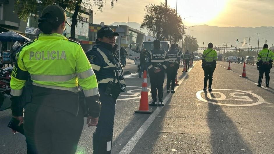 Bogotá completó 450 agentes civiles de tránsito