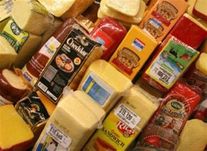 Superindustria defendio denominaciones de origen de quesos europeos por el TLC.