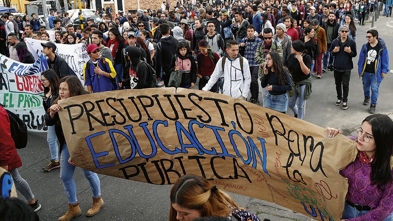 En paros y protestas estudiantiles es usual que se exija educación superior pública sin ningún costo. Con la pandemia, se evidenció que la gratuidad sí es viable.