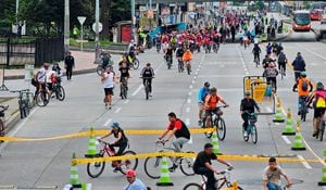 Aunque las marchas han acaparado la atención, muchos ciudadanos se preguntan si podrán disfrutar de un domingo ciclístico en Bogotá este 21 de abril.