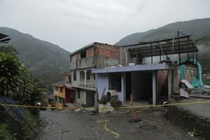 Recursos para atender emergencia en Guayabetal, Gobernación Cundinamarca