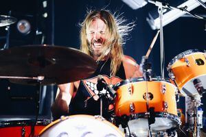 Taylor Hawkins de los Foo Fighters.