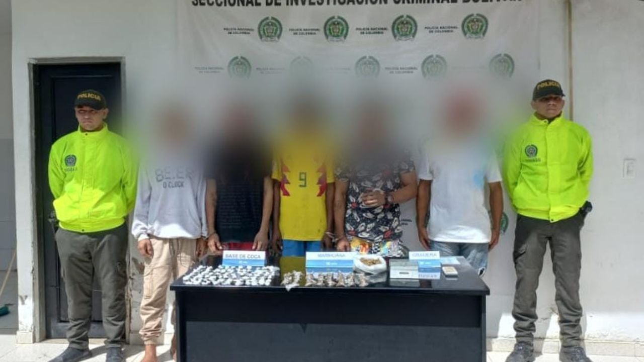 Capturan a cinco personas en Bolívar por presunto tráfico de drogas.