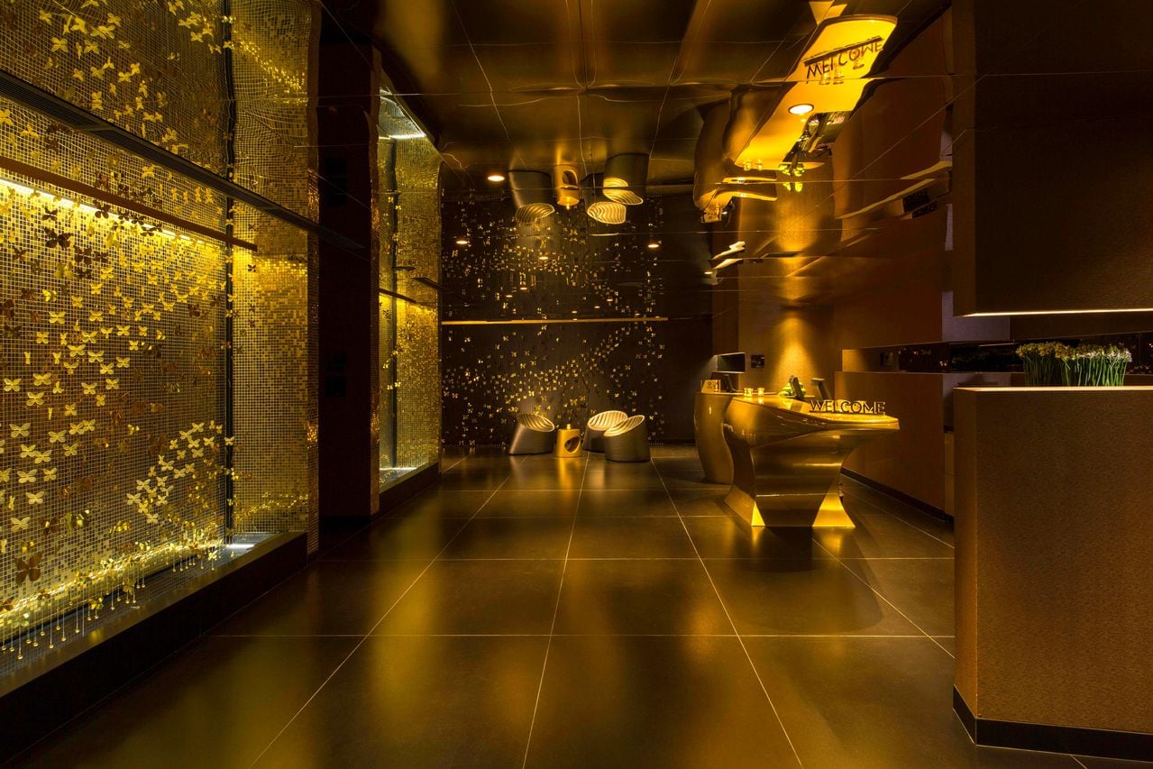 El Hotel W de Bogotá está inspirado en la Leyenda del Dorado, que se refleja en cada uno de los detalles de cada rincón.