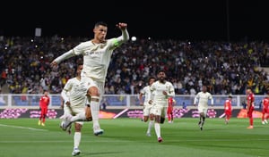 Cristiano Ronaldo ajustó tres goles a su cuenta personal en el primer tiempo ante Dhamk.