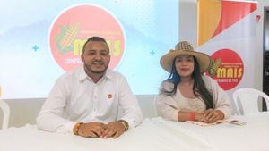 Senadora Martha Peralta y concejal Javier Julio Bejarano en Cartagena
