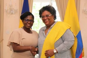 Vicepresidenta Francia Márquez con Mia Mottley, primera ministra de Barbados.