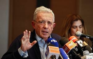 Rueda de prensa del expresidente Álvaro Uribe