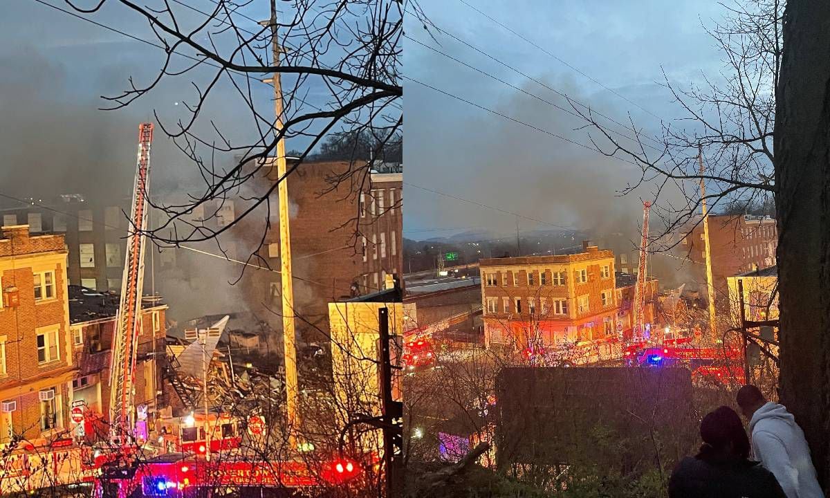 La explosión produjo una columna de llamas y polvo en el aire visible desde varios kilómetros y el temblor se sintió en varias manzanas a la redonda, según testigos.