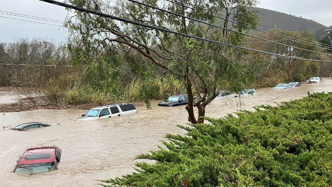 El mismo gobernador del estado, Gavin Newsom declaró el estado de emergencia la semana pasada como también lo hizo el presidente Joe Biden a raíz de las fuertes lluvias
